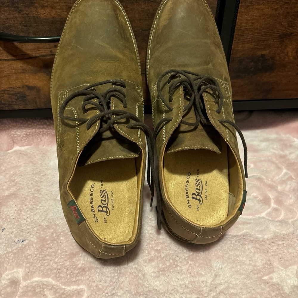 G.H. Bass & Co. Men's Olive Leather Oxfords